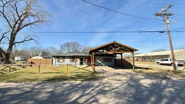 9206 Morris Drive, Hawk Cove, TX 75474