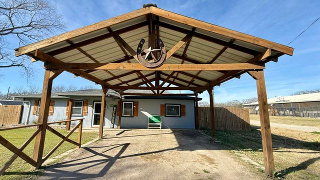 9206 Morris Drive, Hawk Cove, TX 75474