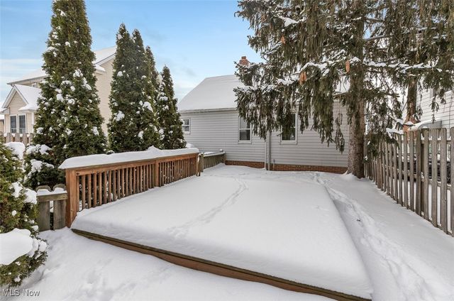 25671 Farringdon Avenue, Euclid, OH 44132