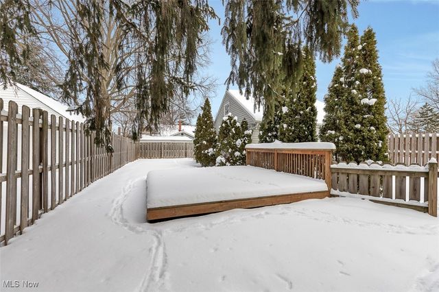 25671 Farringdon Avenue, Euclid, OH 44132