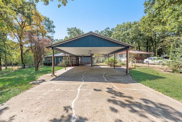 111 Dogwood Trail, Gun Barrel City, TX 75156