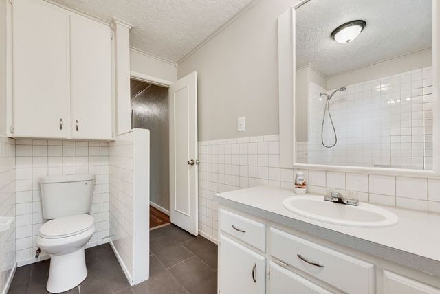 111 Dogwood Trail, Gun Barrel City, TX 75156