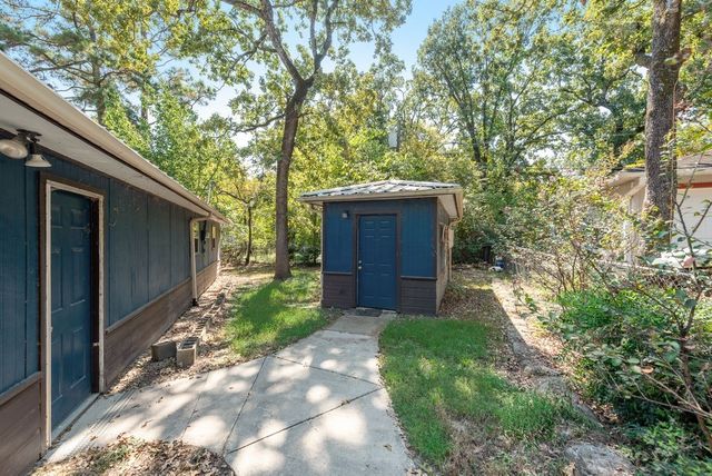 111 Dogwood Trail, Gun Barrel City, TX 75156