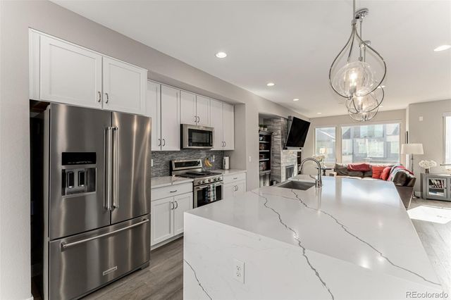 6984 E 1st Avenue, Denver, CO 80230