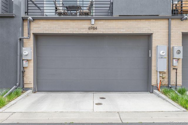 6984 E 1st Avenue, Denver, CO 80230