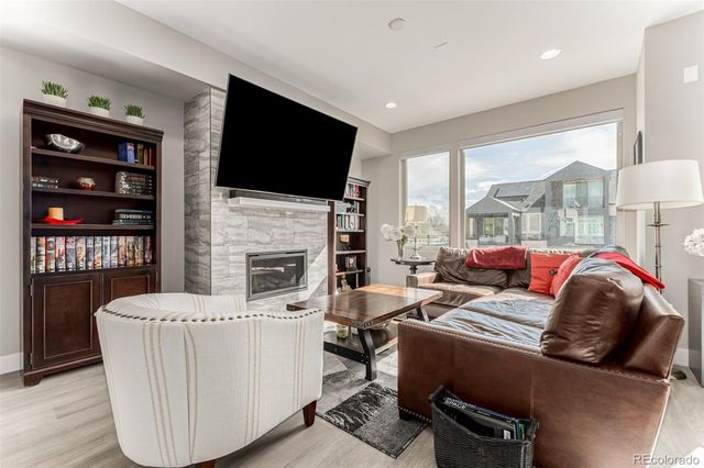6984 E 1st Avenue, Denver, CO 80230