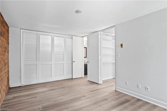 1805 S Hawthorne Road, Winston-salem, NC 27103