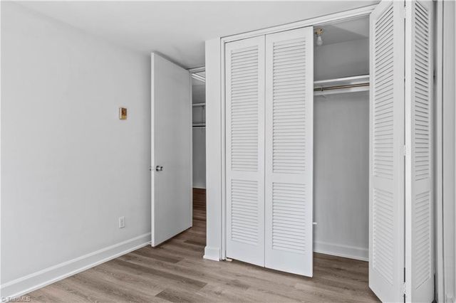 1805 S Hawthorne Road, Winston-salem, NC 27103