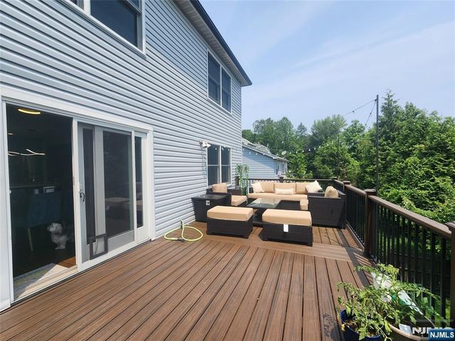 194 8th Street, Cresskill, NJ 07626