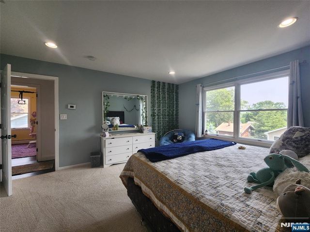 194 8th Street, Cresskill, NJ 07626