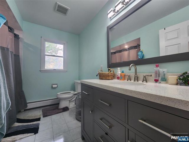 194 8th Street, Cresskill, NJ 07626