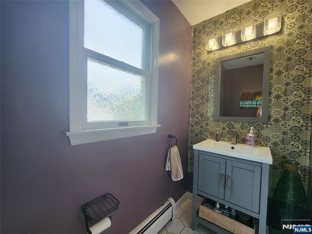 194 8th Street, Cresskill, NJ 07626