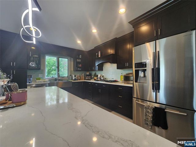 194 8th Street, Cresskill, NJ 07626