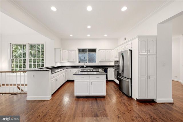 7809 FOX GATE CT, Bethesda, MD 20817
