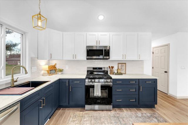 5069 Dio Drive, Cedar Springs, MI 49319