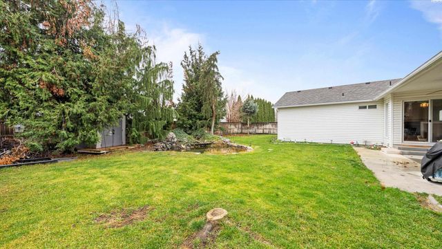 8412 Lancaster Dr., Pasco, WA 99301