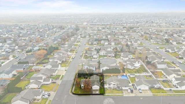 8412 Lancaster Dr., Pasco, WA 99301