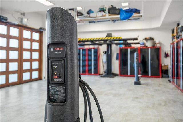 20078 Goetting Court, Saratoga, CA 95070