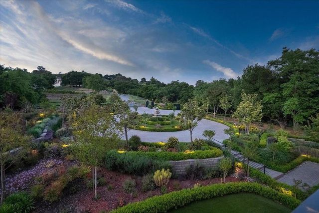 20078 Goetting Court, Saratoga, CA 95070