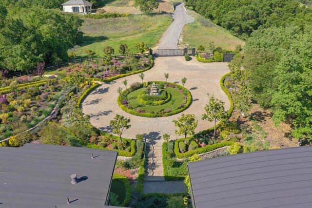 20078 Goetting Court, Saratoga, CA 95070