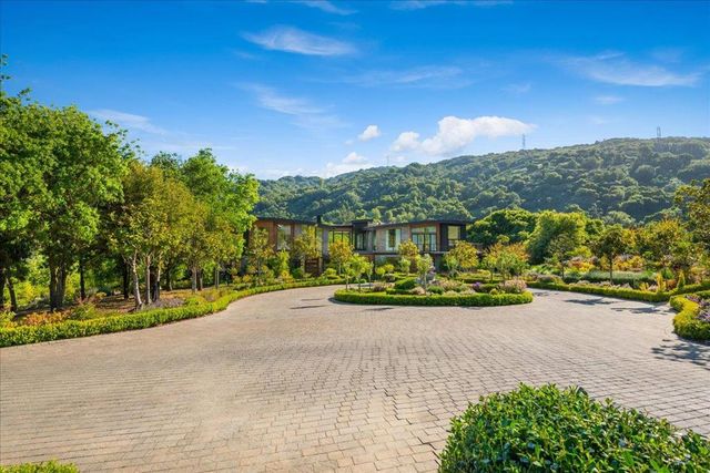 20078 Goetting Court, Saratoga, CA 95070