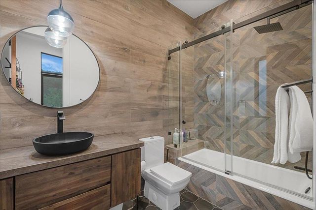 20078 Goetting Court, Saratoga, CA 95070