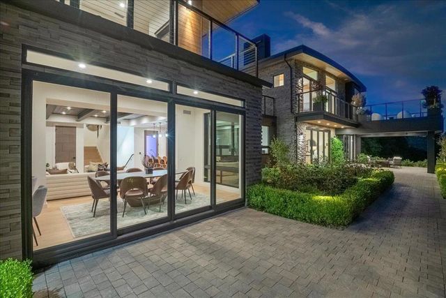 20078 Goetting Court, Saratoga, CA 95070