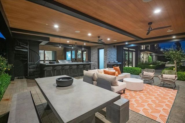 20078 Goetting Court, Saratoga, CA 95070