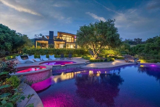 20078 Goetting Court, Saratoga, CA 95070