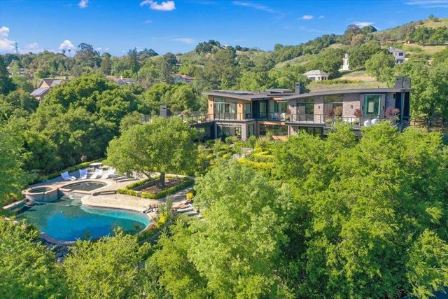 20078 Goetting Court, Saratoga, CA 95070