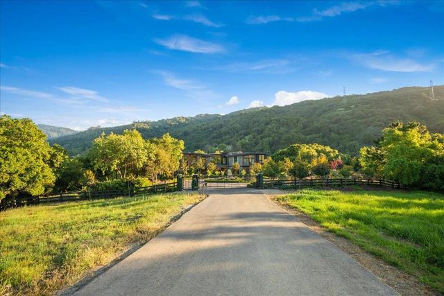 20078 Goetting Court, Saratoga, CA 95070