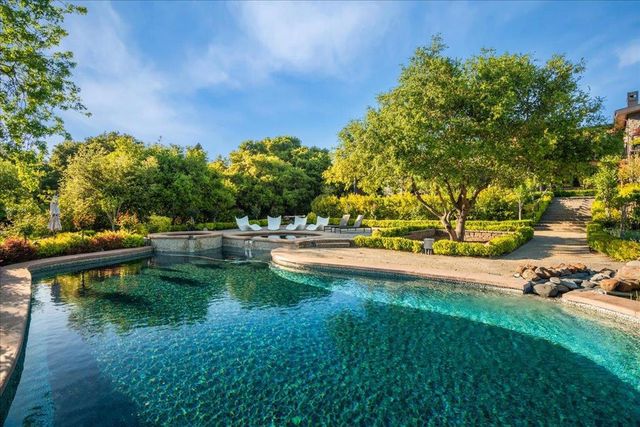 20078 Goetting Court, Saratoga, CA 95070