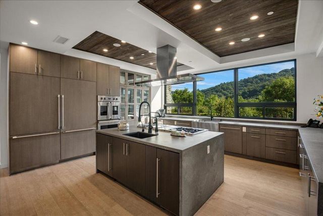 20078 Goetting Court, Saratoga, CA 95070