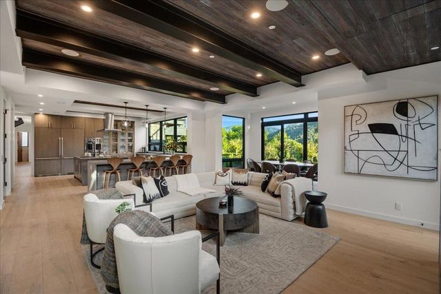 20078 Goetting Court, Saratoga, CA 95070