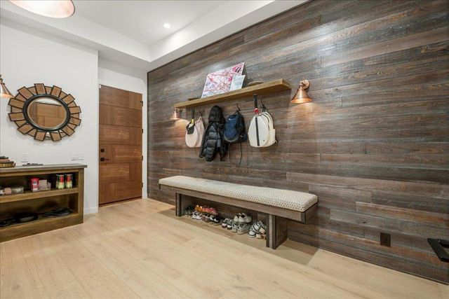 20078 Goetting Court, Saratoga, CA 95070