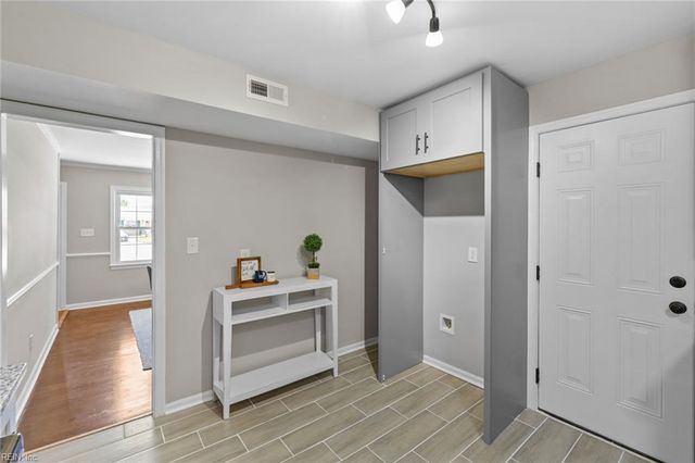 326 Norma CT, Newport News, VA 23602