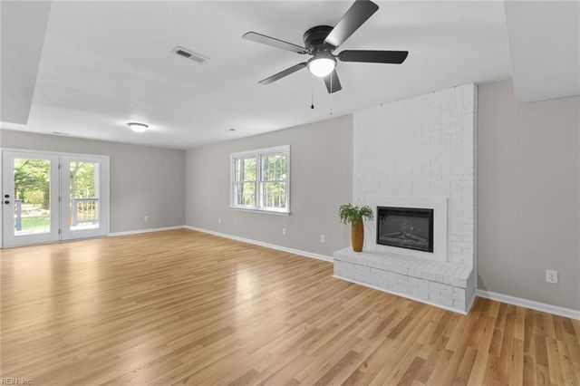 326 Norma CT, Newport News, VA 23602
