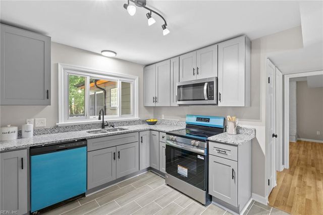 326 Norma CT, Newport News, VA 23602