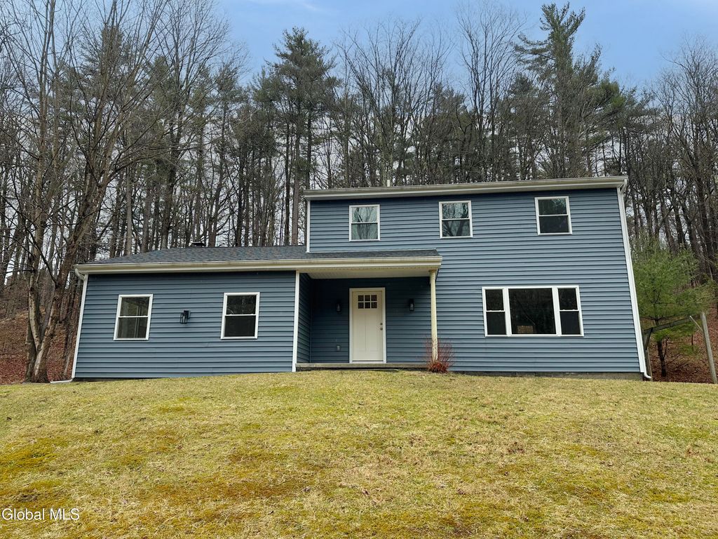 116 Werking Road, East Greenbush, NY 12061