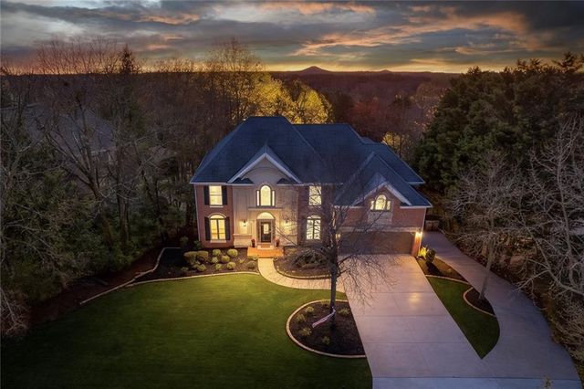 4311 Highborne Drive NE, Marietta, GA 30066