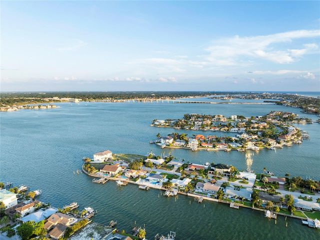 227 HOWARD DRIVE, Belleair Beach, FL 33786
