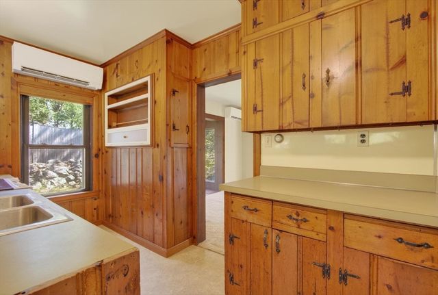 139 Bailey Rd, Holden, MA 01520
