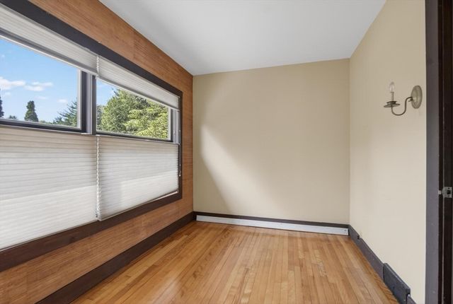 139 Bailey Rd, Holden, MA 01520