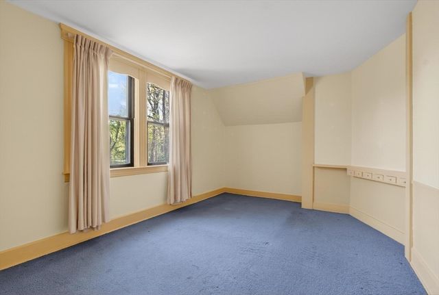 139 Bailey Rd, Holden, MA 01520
