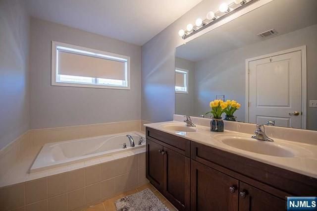 1705 Whitney Lane, Allendale, NJ 07401