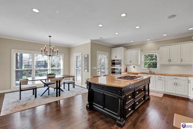 2603 Locust Hill Place, Louisville, KY 40245