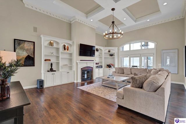 2603 Locust Hill Place, Louisville, KY 40245