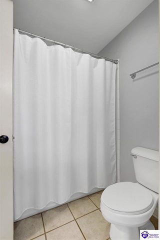 2603 Locust Hill Place, Louisville, KY 40245