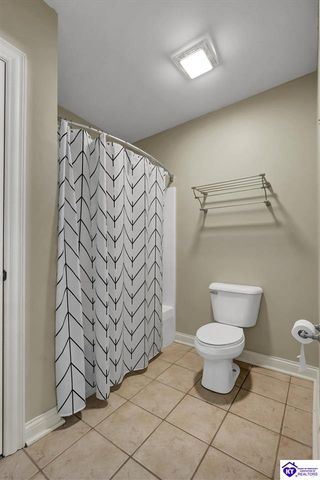 2603 Locust Hill Place, Louisville, KY 40245