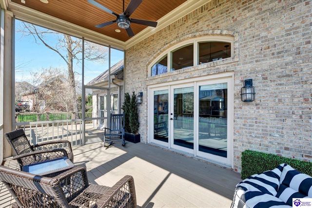 2603 Locust Hill Place, Louisville, KY 40245